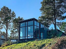 6 Person Holiday Home in Mosterhamn