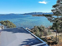 6 Person Holiday Home in Mosterhamn