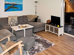 Holiday Home in Lyngstad