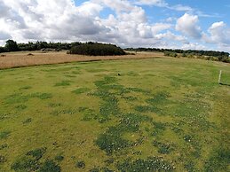 Scenic Golf Retreat-by Traum