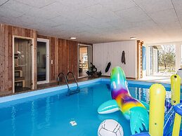 12 Person Holiday Home in Ebeltoft