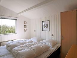 6 Person Holiday Home in Gedser