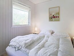 8 Person Holiday Home in Græsted