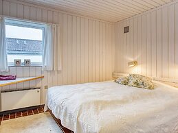 Secluded Beach Retreat in Rodhus-by Traum