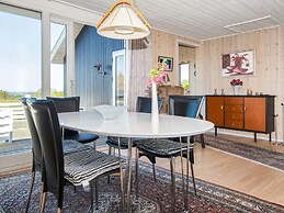 6 Person Holiday Home in Glesborg