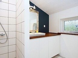 6 Person Holiday Home in Farvang