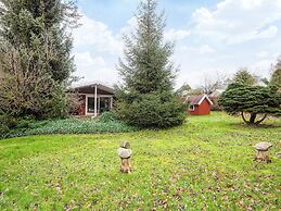 6 Person Holiday Home in Farvang