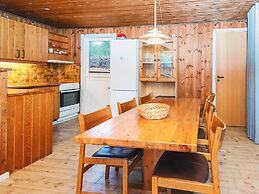 6 Person Holiday Home in Farvang