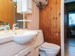 6 Person Holiday Home in Farvang