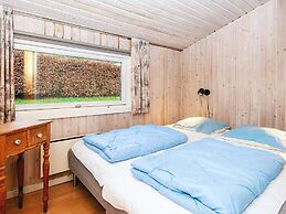 6 Person Holiday Home in Farvang