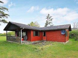 Seaside Holiday Home with Terrace near Limfjord