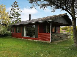 Seaside Holiday Home with Terrace near Limfjord