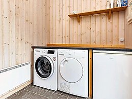 10 Person Holiday Home in Vaeggerlose