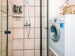 Cozy Cottage by the Sea-by Traum