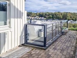 8 Person Holiday Home in Stromstad