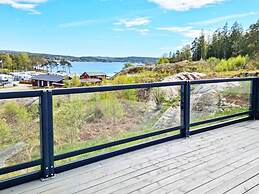 8 Person Holiday Home in Stromstad