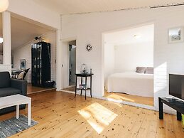 6 Person Holiday Home in Follenslev