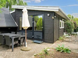 6 Person Holiday Home in Follenslev