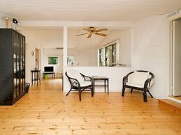 6 Person Holiday Home in Follenslev