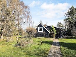 6 Person Holiday Home in Follenslev