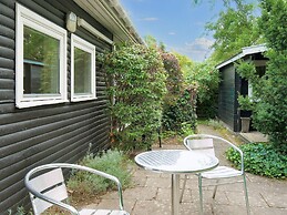 6 Person Holiday Home in Follenslev
