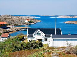 2 Person Holiday Home in Vajern