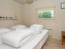 6 Person Holiday Home in Knebel