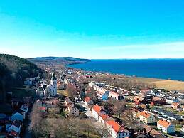 Lakeview Cottage Retreat-by Traum