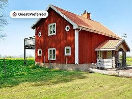 Lakeview Cottage Retreat-by Traum