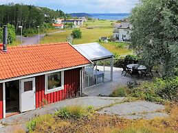 Seaside Charm in Hoviksnas-by Traum
