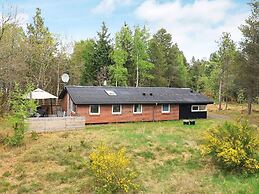 8 Person Holiday Home in Albaek