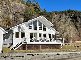 6 Person Holiday Home in Etne