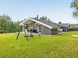 Bright Cottage Retreat in Silkeborg-by Traum