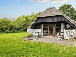 6 Person Holiday Home in Ulfborg