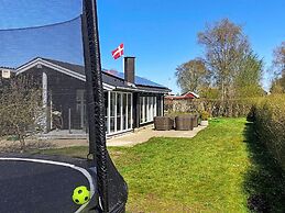 6 Person Holiday Home in Sjolund