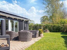 6 Person Holiday Home in Sjolund