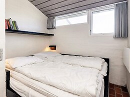 Seaside Serenity in Taysinge-by Traum