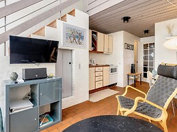 Seaside Serenity in Taysinge-by Traum