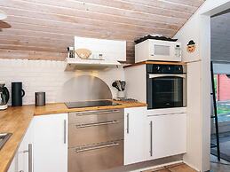 4 Person Holiday Home in Hemmet