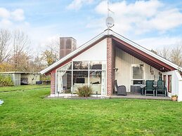 4 Person Holiday Home in Hemmet