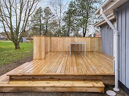 Cozy Log Cabin Retreat-by Traum