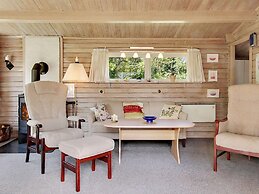 Cozy Log Cabin Retreat-by Traum