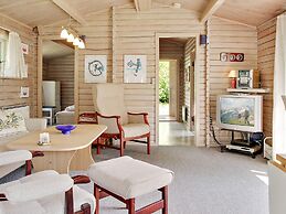 Cozy Log Cabin Retreat-by Traum
