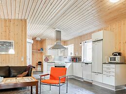 6 Person Holiday Home in Thyholm
