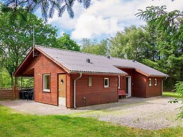 6 Person Holiday Home in Thyholm