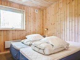 6 Person Holiday Home in Thyholm