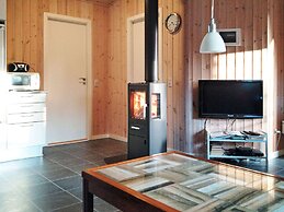 6 Person Holiday Home in Thyholm