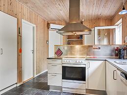 6 Person Holiday Home in Thyholm