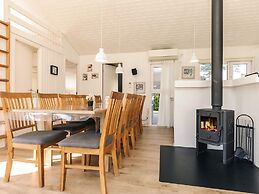 12 Person Holiday Home in Vaeggerlose