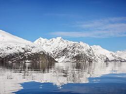 10 Person Holiday Home in Lyngseidet